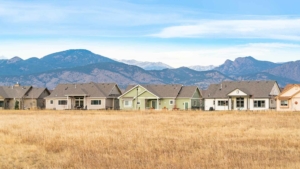 Colorado neighborhood with mountain view